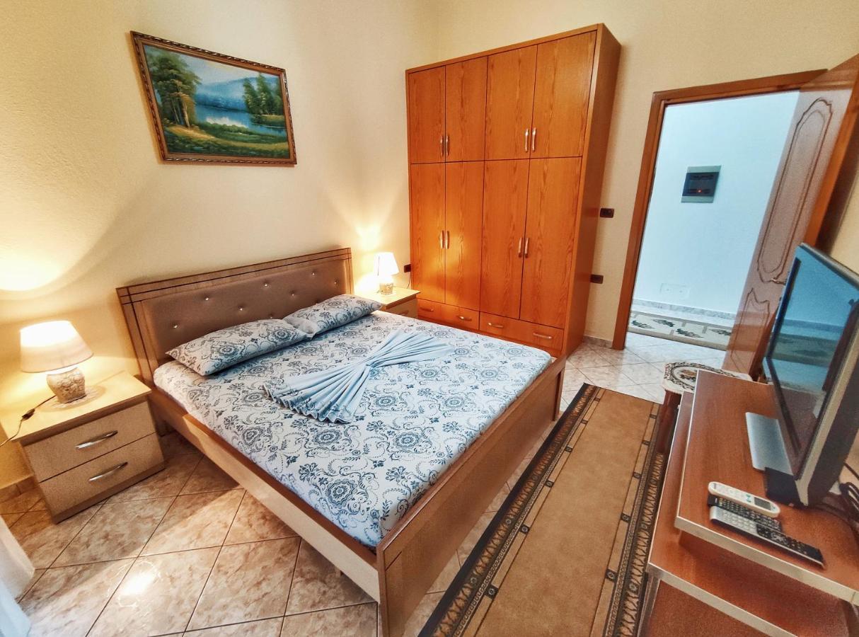 Artur'S Apartment Гірокастра Екстер'єр фото