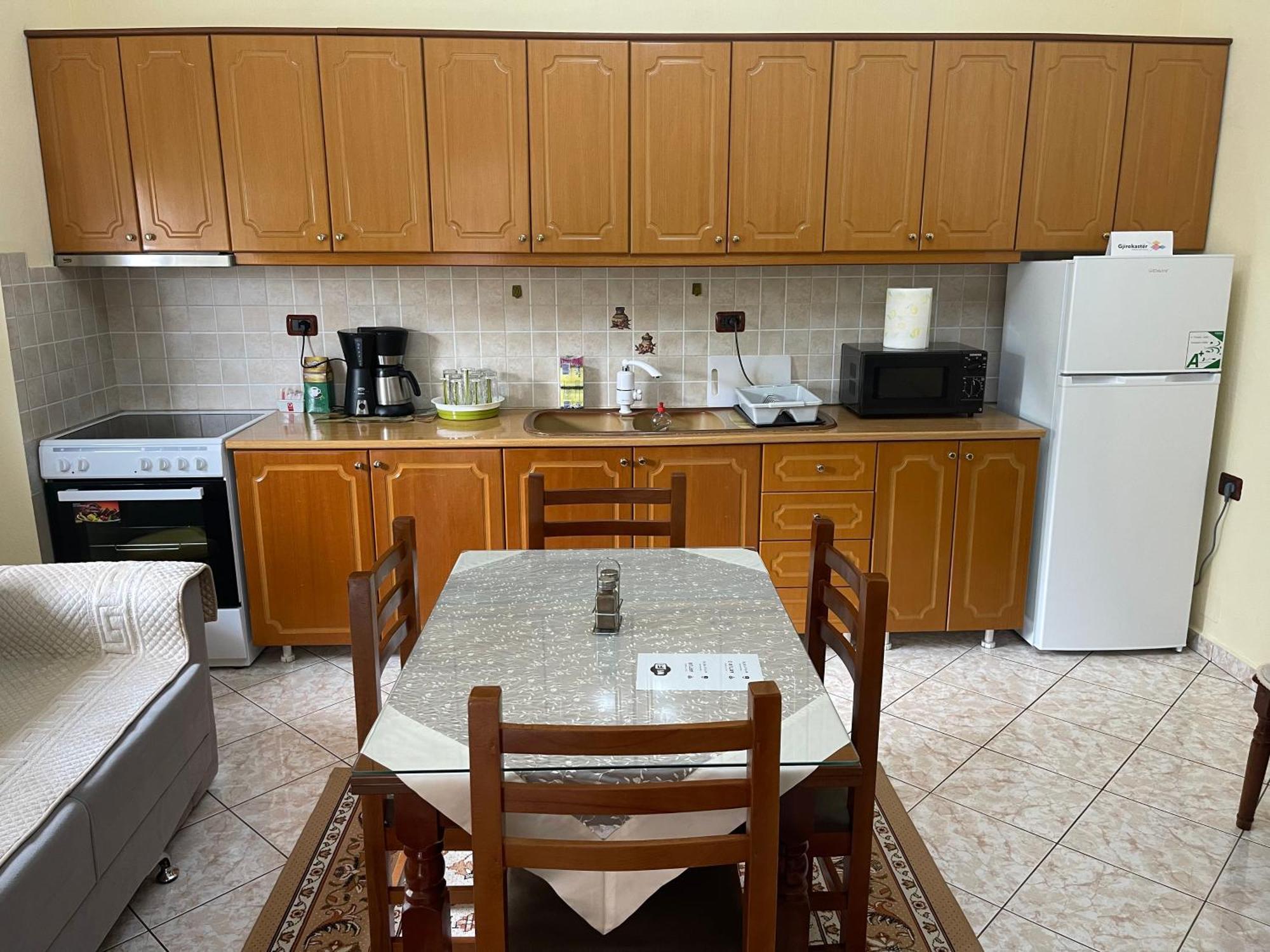 Artur'S Apartment Гірокастра Екстер'єр фото
